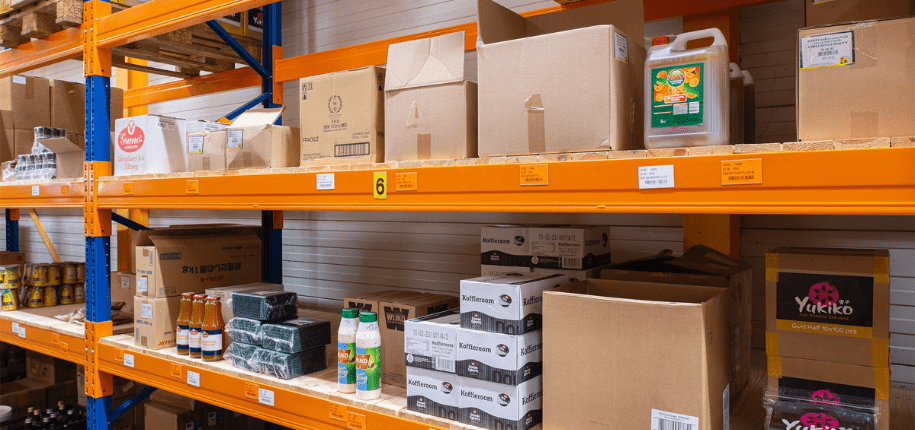 Legbordstelling of grootvakstelling: welke stelling past bij jouw goederen?