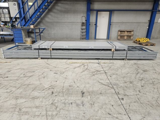 Voordeelpartij gebruikte Nedcon palletstelling 6000x7500x1100mm hxbxd 3niveaus 1500kg/niv