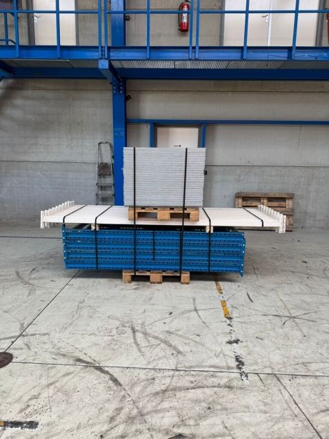 Voordeelpartij gebruikte Nedcon grootvakstelling 2100x8580x1100mm hxbxd 3niveaus 500kg/niv